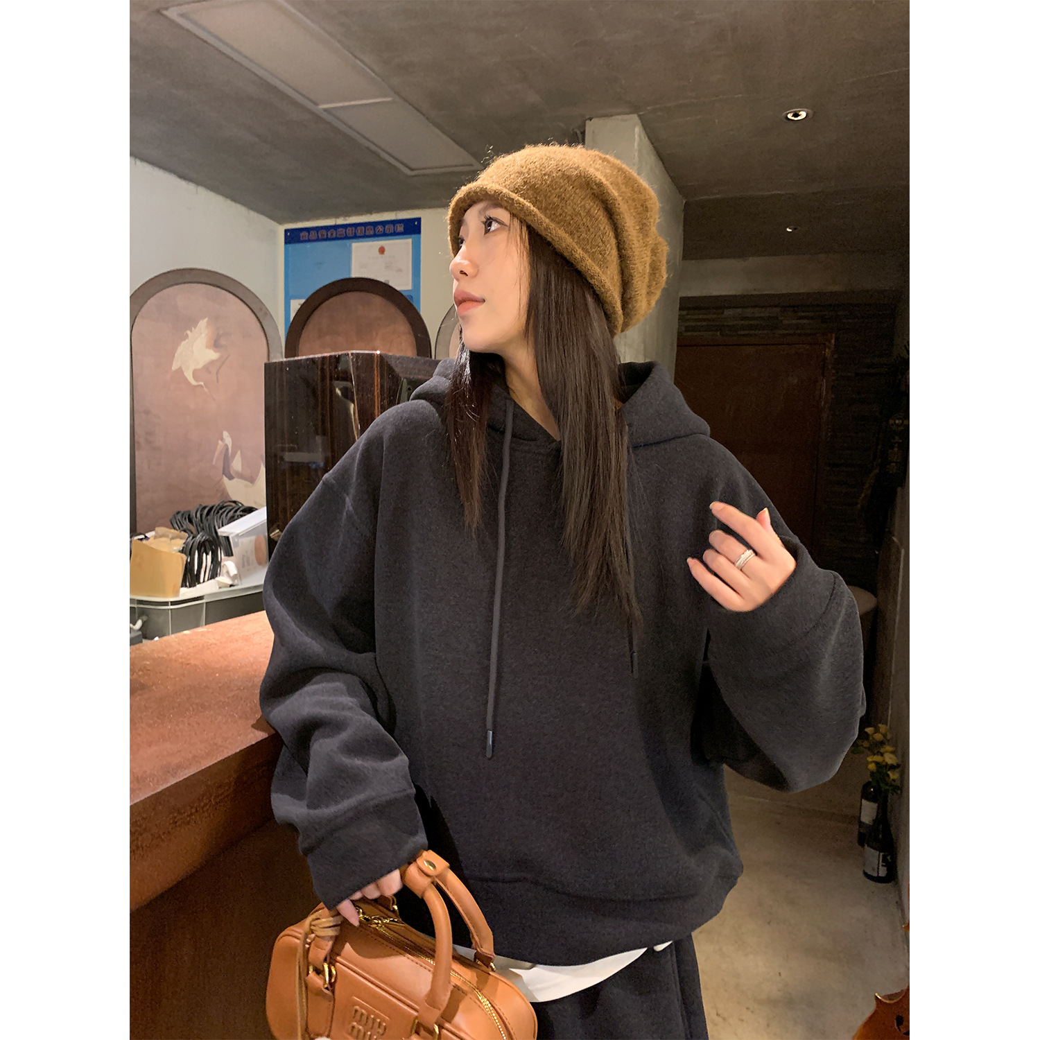 11228 black and gray sweatshirt (plus velvet)