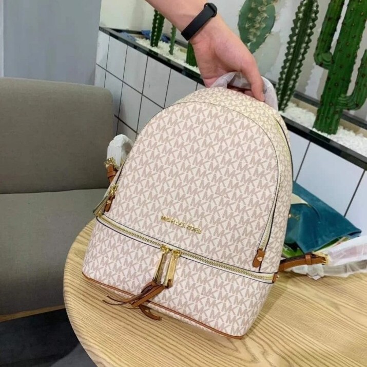 2024Mk Vintage Floral Bag Color-Blocked Letter Backpack Casual Versatile Bag Fashionable Commuter Backpack Large Capacity Waterproof 2024Mk Vintage Floral Bag Color-Blocked Letter Backpack Casual Versatile Bag Fashionable Commuter Backpack Large Capacity Waterproof