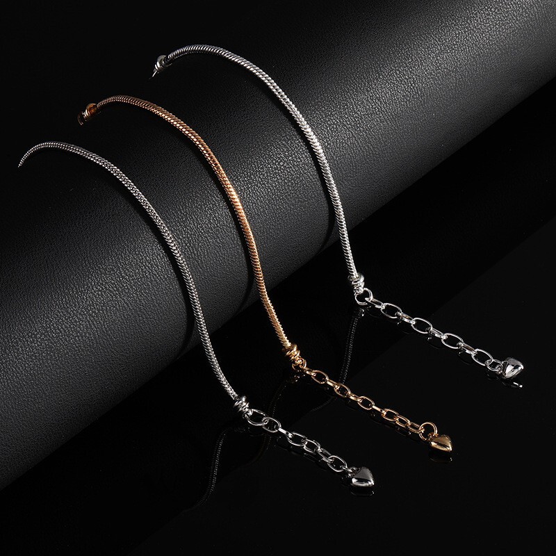 Korean Design Heart Bracelet for Women, Accessible Luxury Niche, High-End DIY Snake Bone Chain, Fashionable Elegant, Work Clothing Jewelry Korean Design Heart Bracelet for Women, Accessible Luxury Niche, High-End DIY Snake Bone Chain, Fashionable Elegant, Work Clothing Jewelry