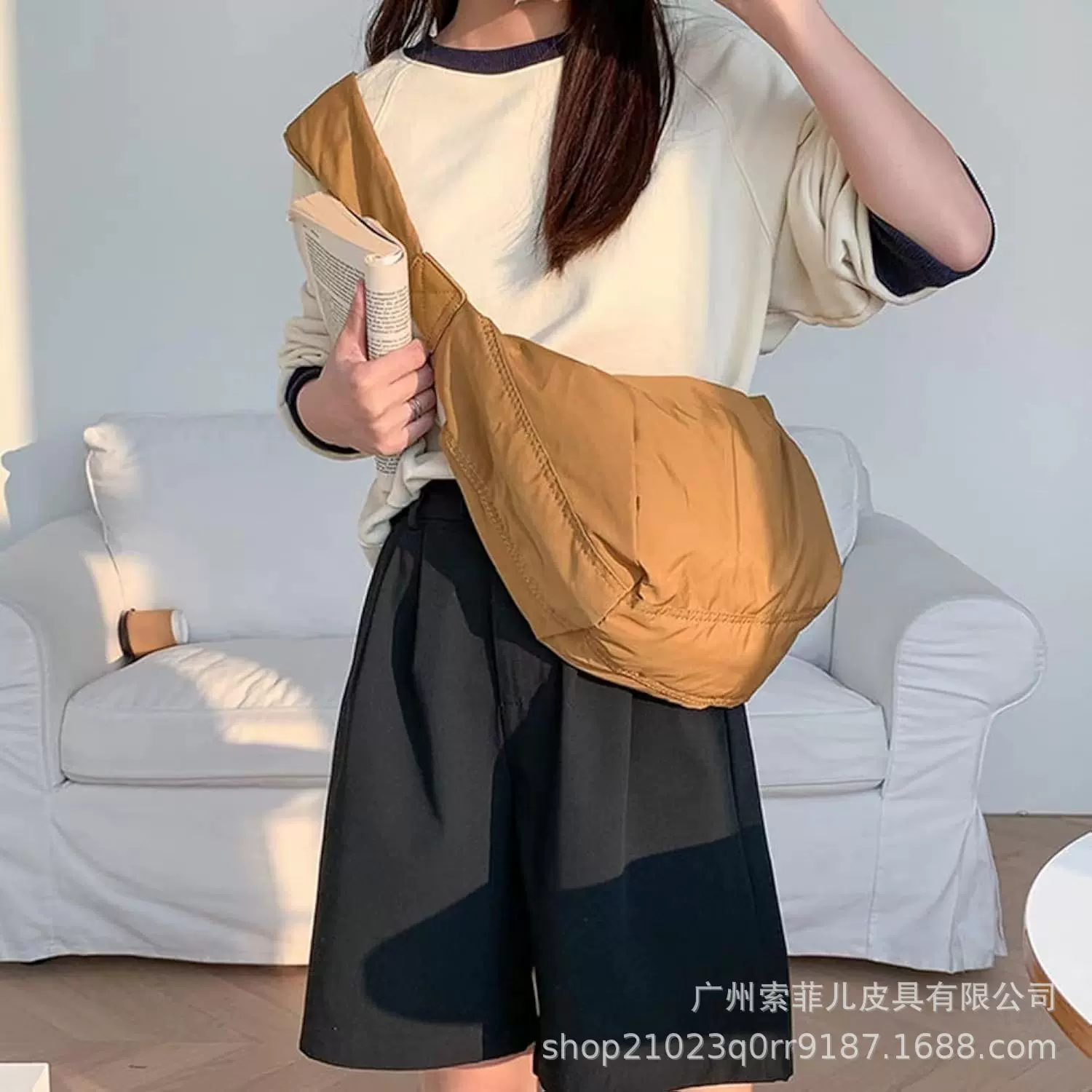 亚马逊休闲百搭化妆包旅行斜挎包恒齐单肩包时尚多功能大容量女包