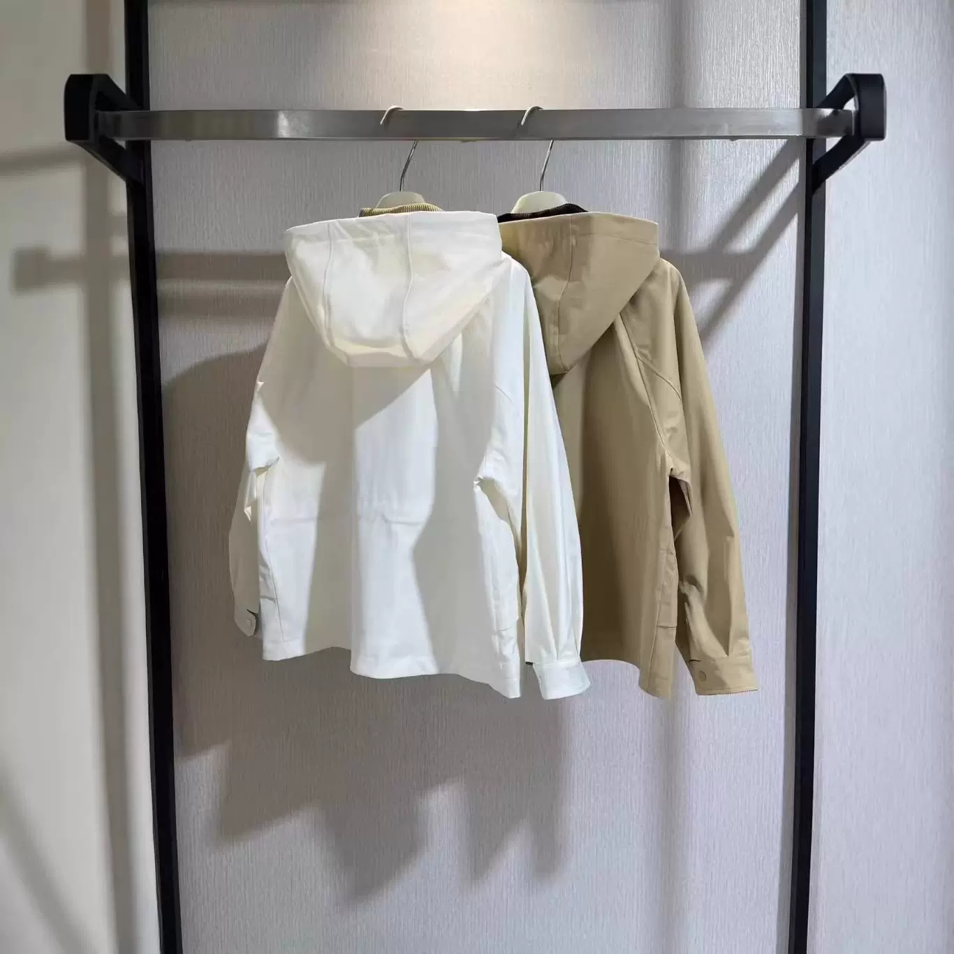 ———————————————鱼家女士撞色翻领风衣外套305423