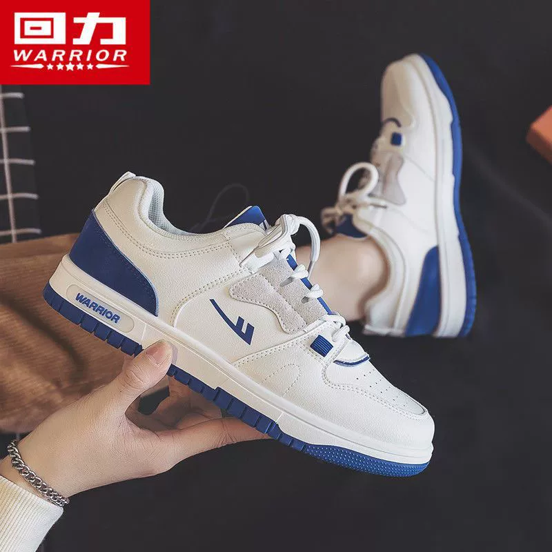 回力 White shoes, universal winter trend footwear, sneakers, 2022 collection
