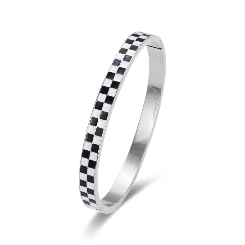 Simple Style Checkered Stainless Steel Bangle In Bulk display picture 4