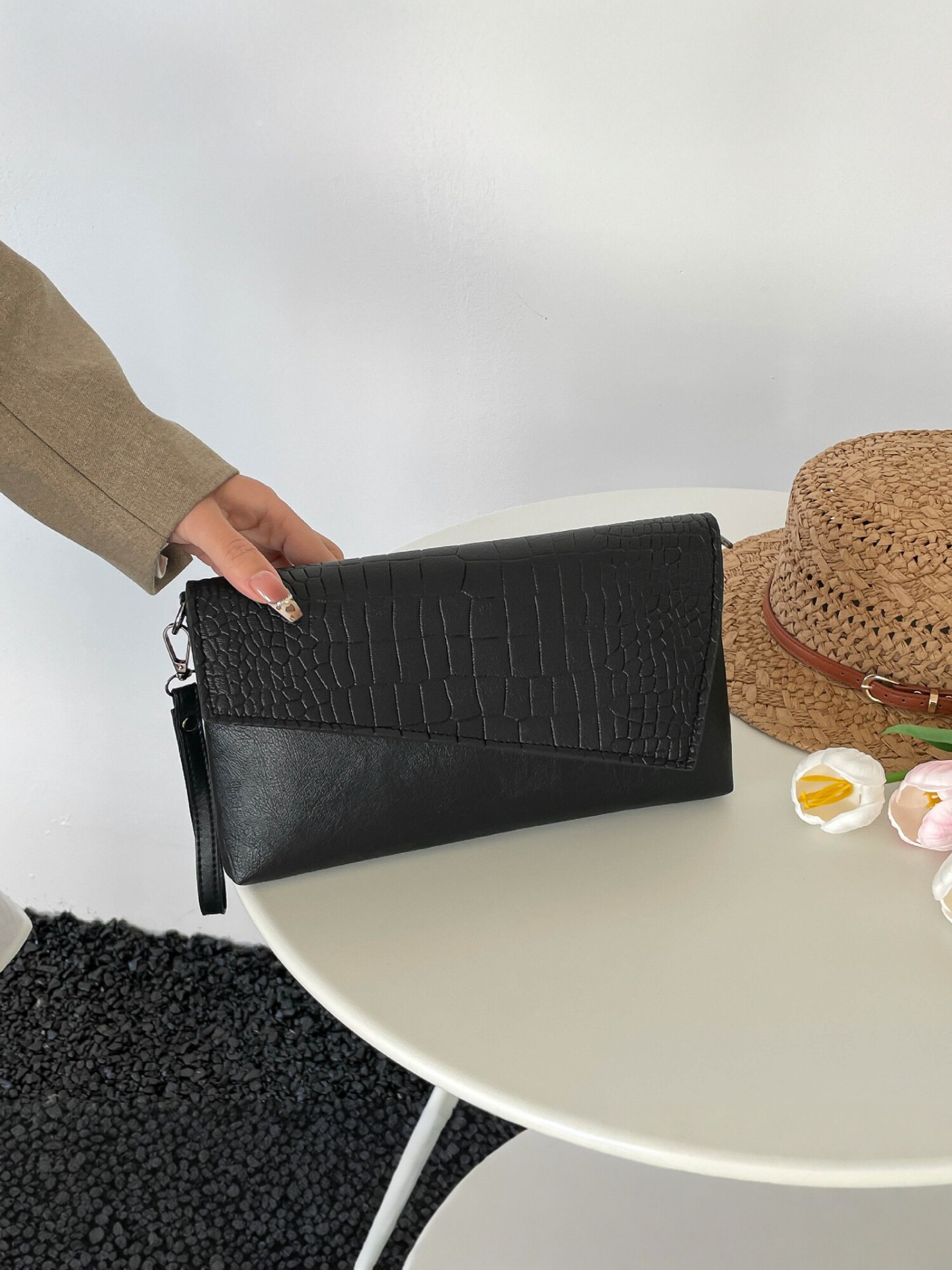 2026 nuevo cocodrilo negro bolso de mano bolso de sobres de mujer simple bolso de hombro de alto nivel