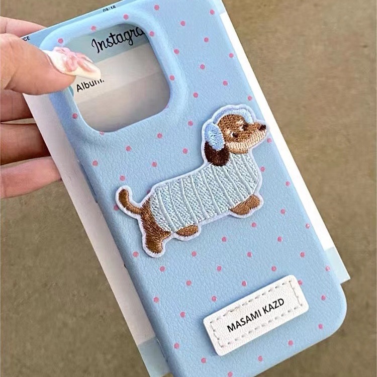 Perro de lunares de cuero ins para iPhone16promax dibujos animados 14 funda para teléfono 13 Apple 15P color sólido 16