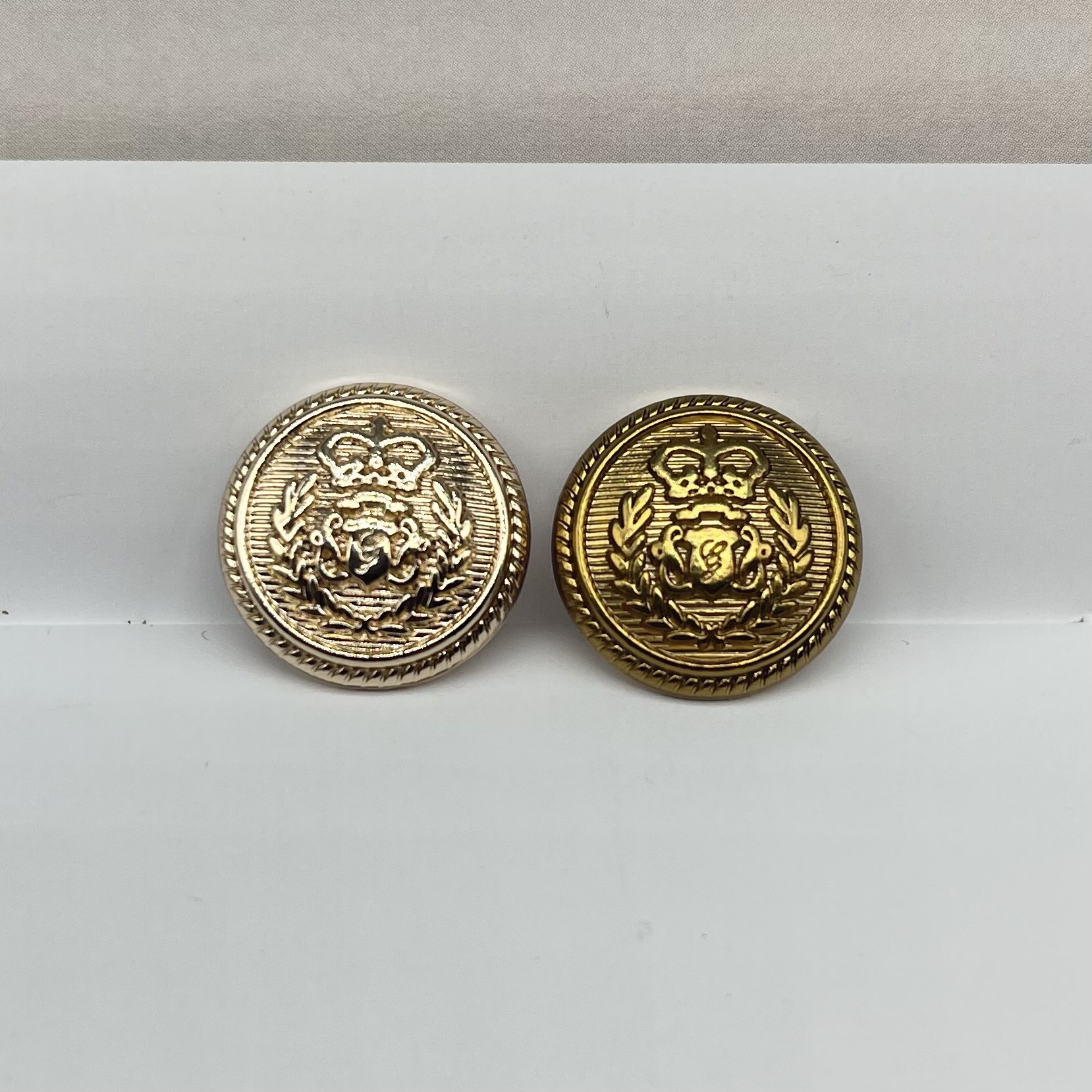 왼쪽에 광동 금 1.5cm