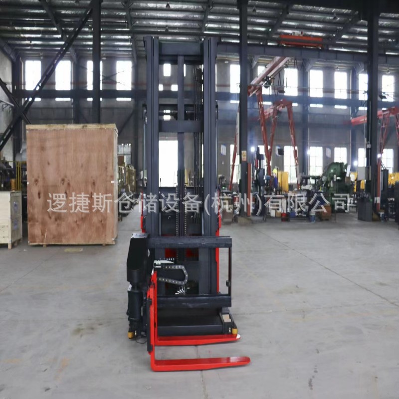 全电动三向堆垛车1.5吨10m座驾式液压装卸 三向堆高车高位叉车