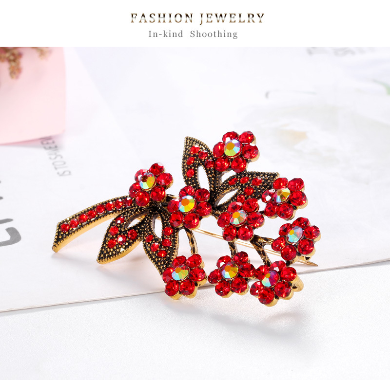 Retro Rhinestone Flower Leaf Brooch Wholesale Nihaojewelry display picture 5