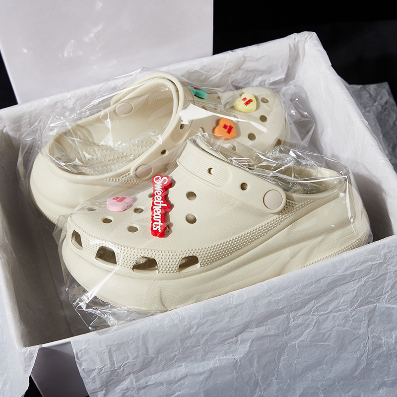 Factory Direct Sale of Women's Clogs, Putian Puff Shoes, Unisex Model, 2026 New Popular Style, Breathable with a Soft Stepping Feel Factory Direct Sale of Women's Clogs, Putian Puff Shoes, Unisex Model, 2026 New Popular Style, Breathable with a Soft Stepping Feel