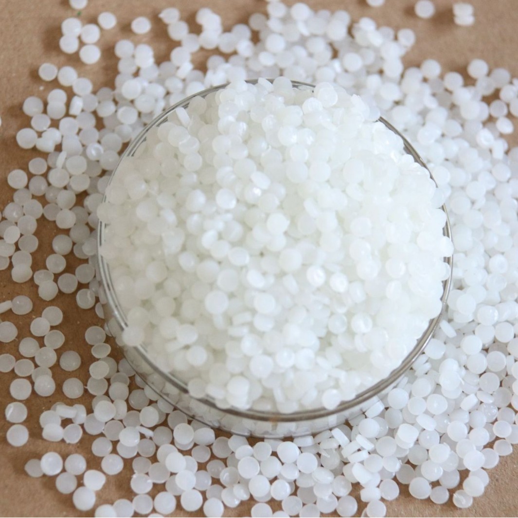 透明HDPE再生颗粒 -40℃抗冻裂 高密度聚乙烯 阿迪郎达克椅加强料