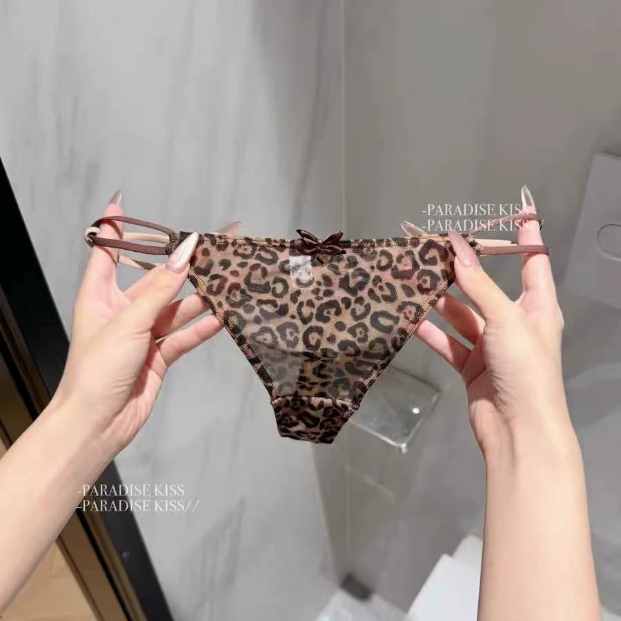 Sophisticated cute sexy pants, trousers, thin strap