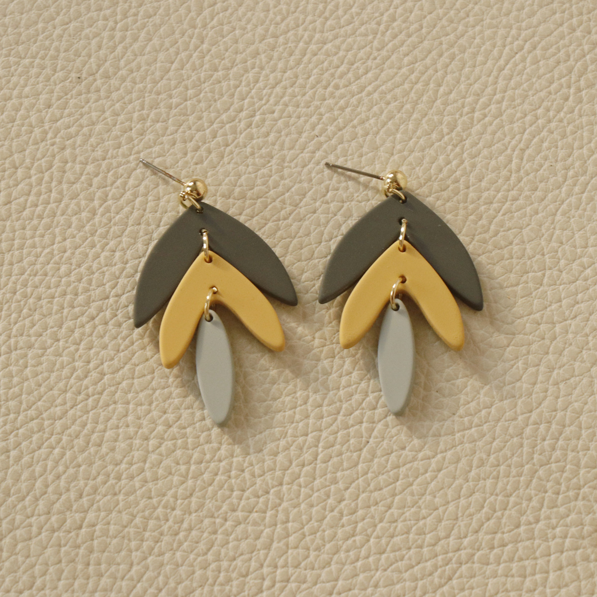 Daily Occasion Acrylic Material Fashion Pumpkin Bat Arylic Earrings