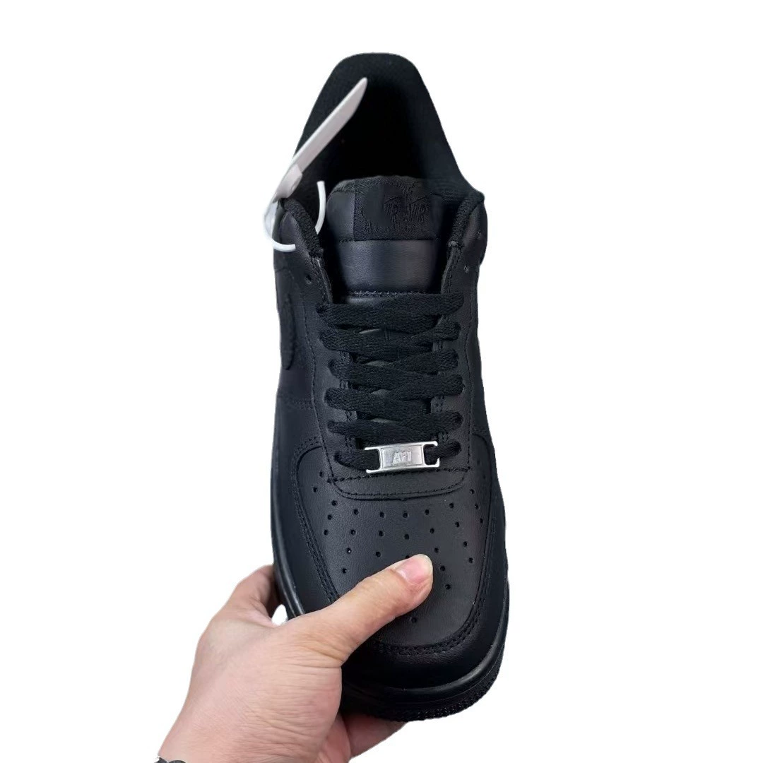 Кроссовки Nike Air Force 1 для мужчин и женщин - Стильная универсальная спортивная обувь из кожи белого и черного цветов