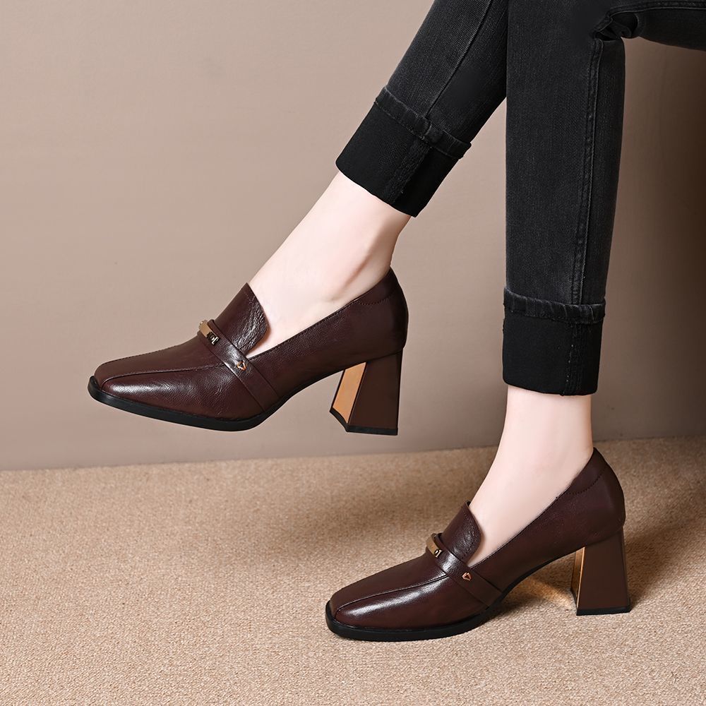 2025 otoño nuevos zapatos de mujer de tacón grueso cómodos europeos y estadounidenses minimalistas clásicos de moda madre estilo británico coreano zapatos de mujer