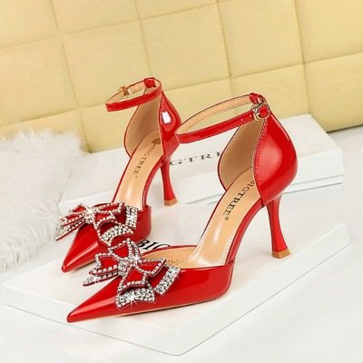 8323-H17 Korean Edition Banquet Women&apos;s Shoes High Heels, Shallow Mouth, Pointed Toe, Lacquer Leather, Hollow Rhine