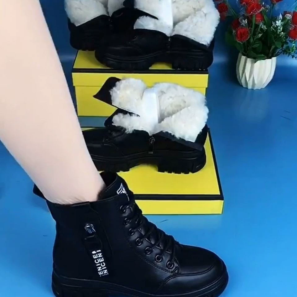 Demi‑season ankle boots, warm plush lining, comfortable plus sizes, imported