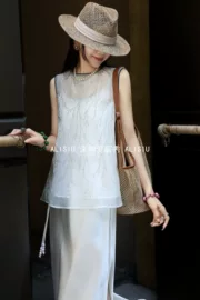 女式衬衫;女式马甲;上衣