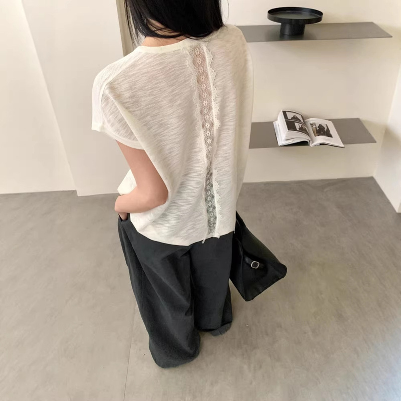 Women's Short-Sleeve T-Shirt with Lace Cutout on the Back, Summer Thin Style, Unique and Beautiful, Perfect for Summer Ootd Outfits