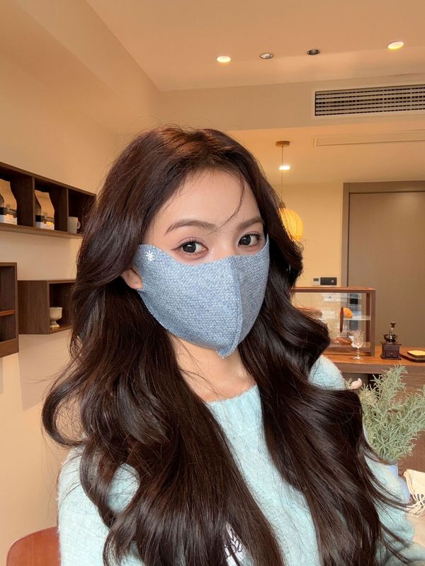 小狮子瑞恩透气保暖口罩女骑行加绒加厚保暖护眼角显脸小面罩秋冬|undefined