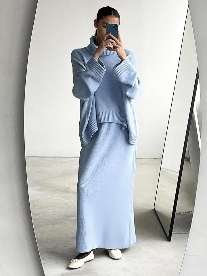 Bộ đầm áo len cổ cao dài tay phối chân váy dài dệt kim form rộng nữ — 50% Visco, 30% Polyester, 20% Nylon, Màu trắng be, Màu xanh lam, Màu xám