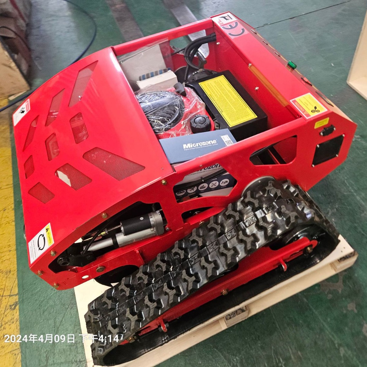 出口俄罗斯汽油割草机 堤坝爬坡山地开荒剪草机 田园管理剪草机