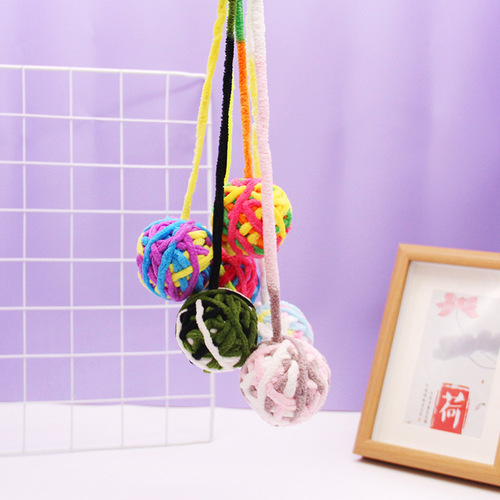 Cross-border Amazon pet products cat self-pleasure relieves boredom and chews amusing cat toy ball bell colorful thick woolen ball