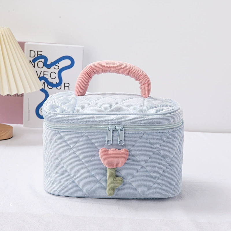 Cosmetic Bag Handheld Organizer, Quilted Fabric, 23×16×15.5 cm, Flower Applique