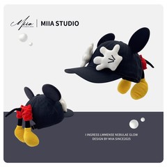 かわいい野球帽の漫画のデザインのいたずらミッキーのかわいい耳の形の自作のネットの赤い写真のアヒルの舌の帽子