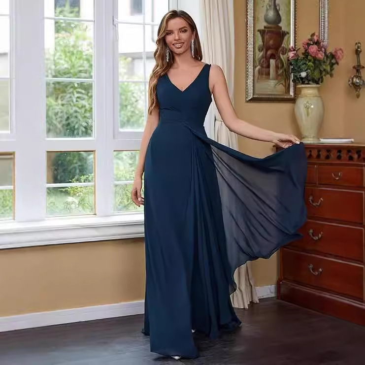 Chiffon Bridesmaid Dress Wedding Long Pleated V-neck Evening Dress with Split Formal Wedding Guest Dress Wholesale