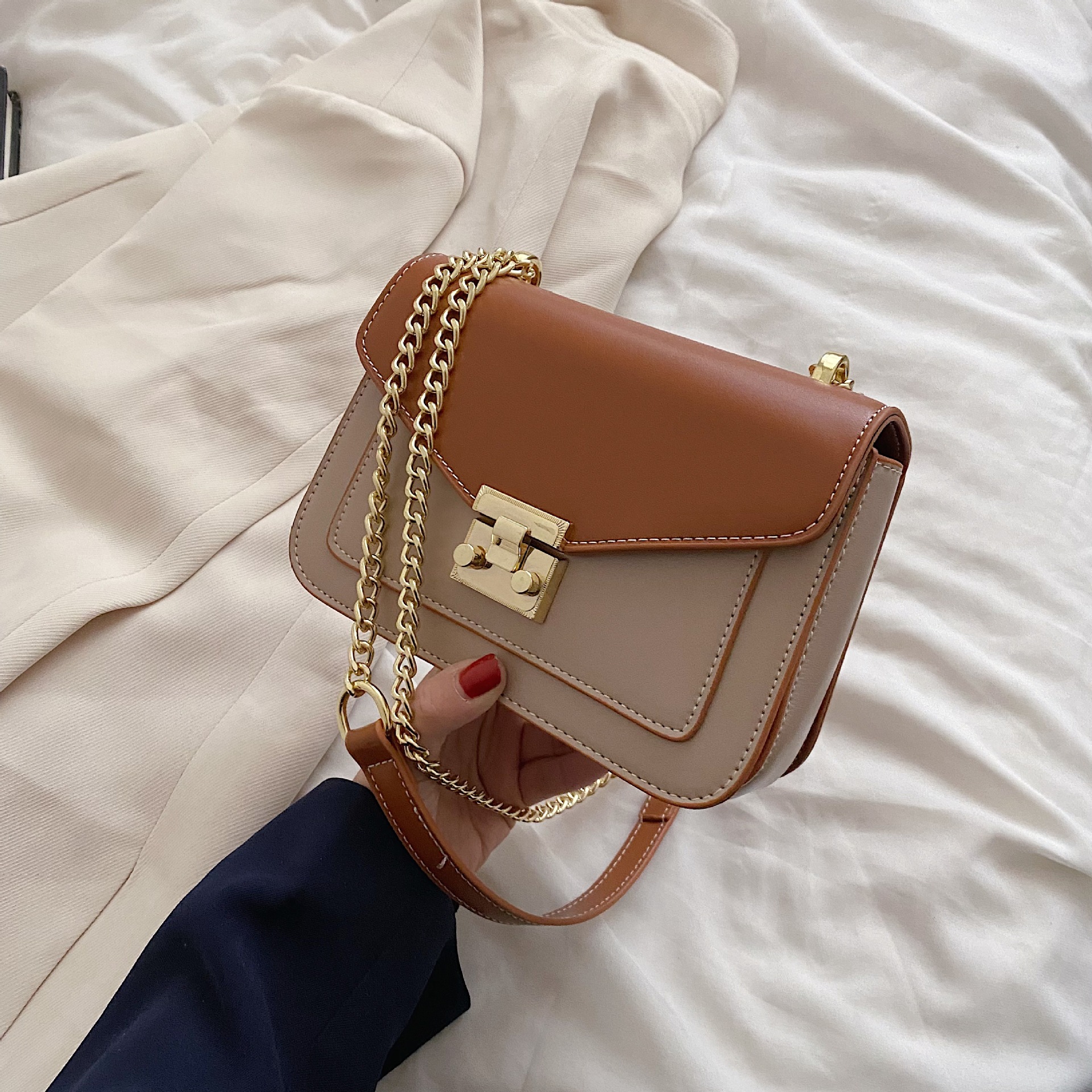 Bolso retro bolso de mujer 2025, otoño multicolor, alta calidad, bolso cuadrado pequeño, cadena de cierre, bolso de mujer, tendencia debajo de la axila.