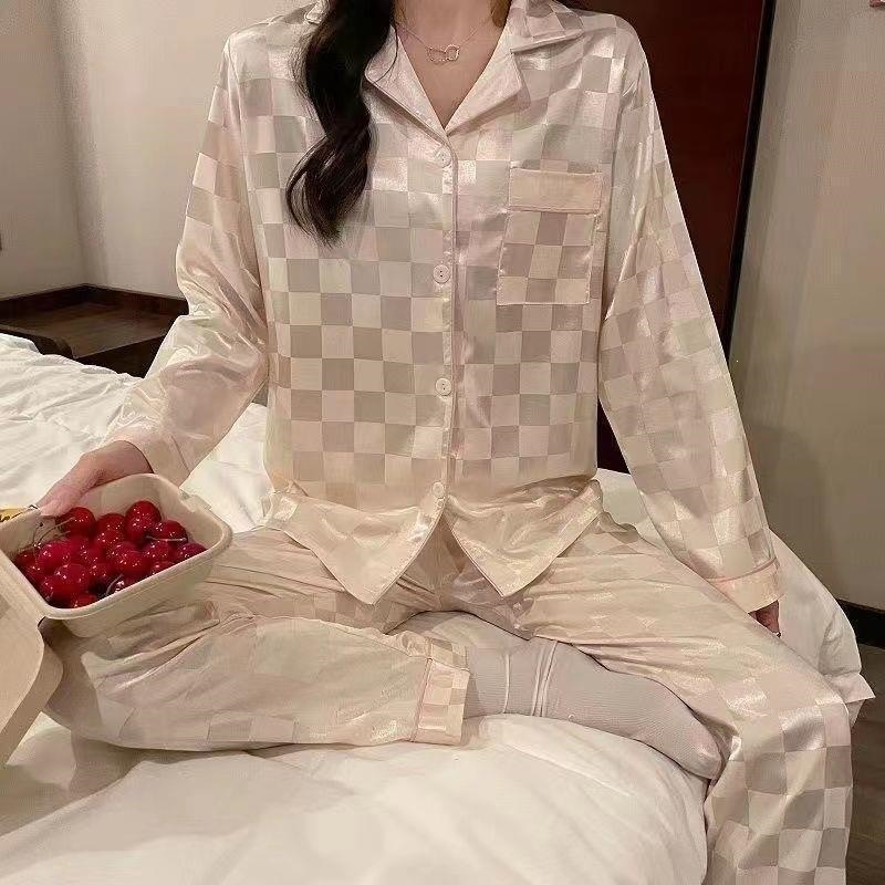 Pijama de verano nuevo hielo pantalones cortos de mangas cortas de dibujos animados KT gato coreano dormitorio de estudiantes ropa delgada set