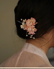 Elegant ancient-style Hanfu hair accessories, delicate floral hairpins, twisted floral hair clips, small ancient-style hairpins, exquisite ancient-style hair ornaments for women.