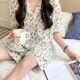 米白底灰碎花翻领家居服套装女夏季清新风宽松可外穿睡衣一件代发