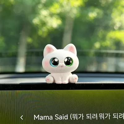 desktop accessory, Car ornaments - meow-mate-figurine-model-e-little-white