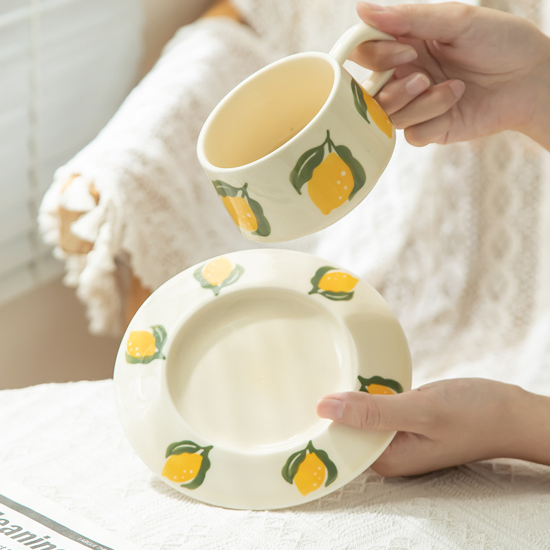 Ins flor de cerámica alta retro cerámica casera tazas de café platos de alto valor de la cara taza de agua regalos de cumpleaños esmalte de color