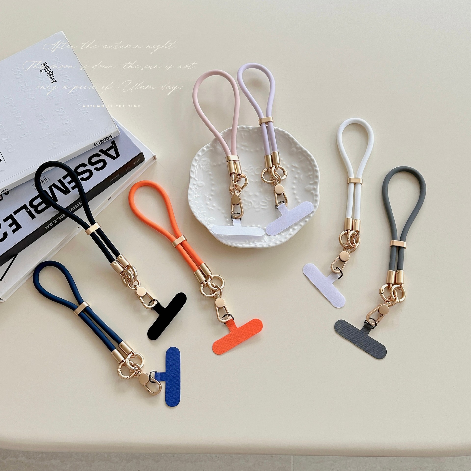 Silicone líquido de color sólido caso de teléfono móvil cuerdas móviles para mujeres pulsera anti-perdida ajustable de alto nivel cuerdas móviles para mujeres