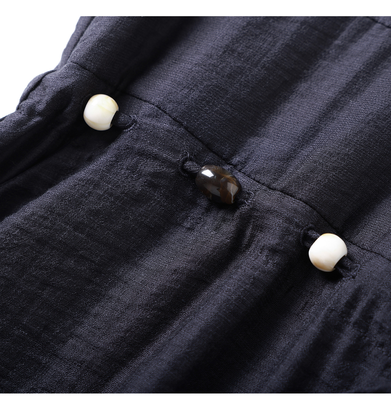 Đầm sơ mi nữ dáng suông chất liệu linen phối cườm nhẹ — màu xanh navy chi tiết 25