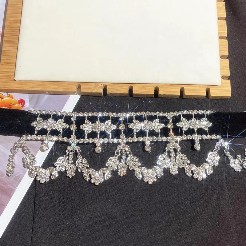 Inlay Design Wholesale Jewelry Luxurious Geometric Alloy Rhinestones Choker