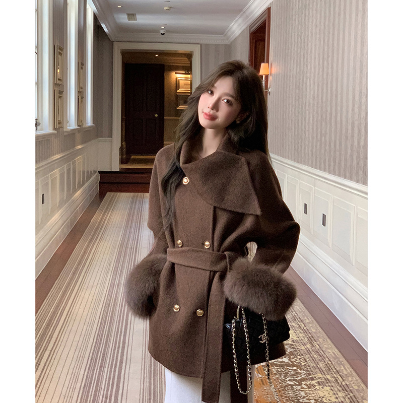 호박색/여우털 소매 버전