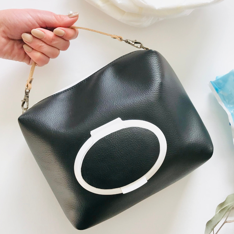 Pu Leather Wet Tissue Box, Outdoor Stroller Tissue Box, Satchel D Buckle Built-In Diaper Bag with Baby Wipes