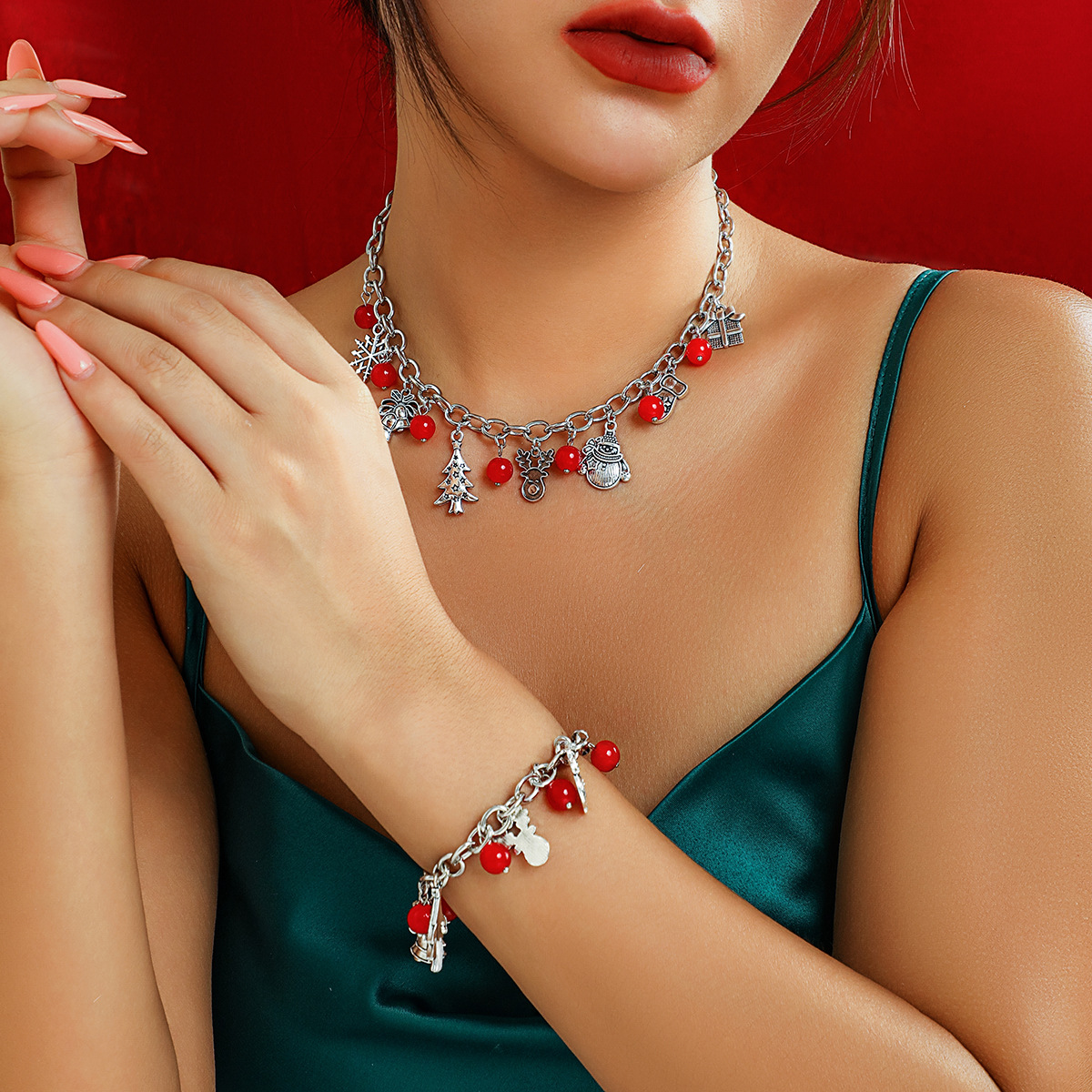 Jóias europeias e americanas Colar de boneco de neve de feriado de sino de árvore de Natal simples Colar de borla de contas geométricas criativas_voghion.com