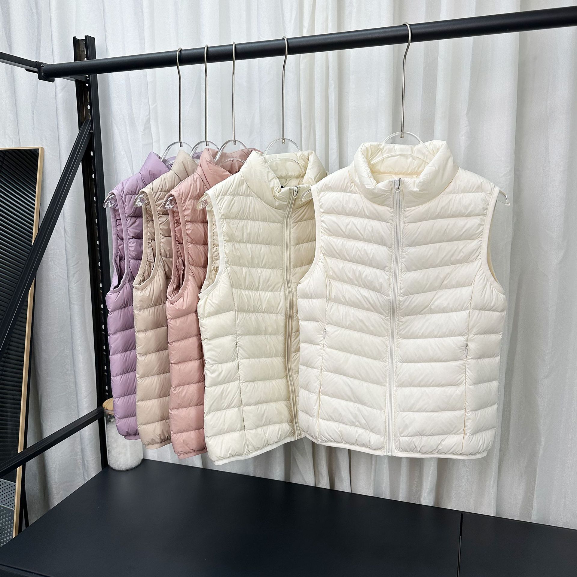 轻薄羽绒马甲女立领纯色基础款新国标90绒日系百搭秋冬外穿背心