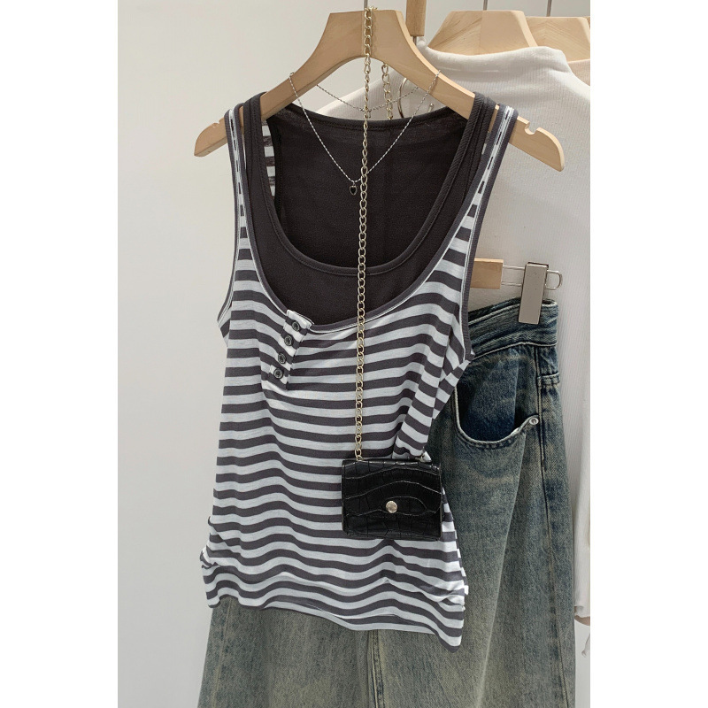 Brand Discount Stylish Striped Color-Blocked Faux Two-Piece Wool Vest for Women, Summer 2026 New Model, Stunning Thai Style Tank Top Brand Discount Stylish Striped Color-Blocked Faux Two-Piece Wool Vest for Women, Summer 2026 New Model, Stunning Thai Style Tank Top