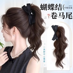 女性用ポニーテールウィッグ、自然な模擬リボンクリップ、巻き毛ポニーテール、ふわふわ、髪のボリュームアップ、頭頂部ウィッグ、編み込みポニーテール