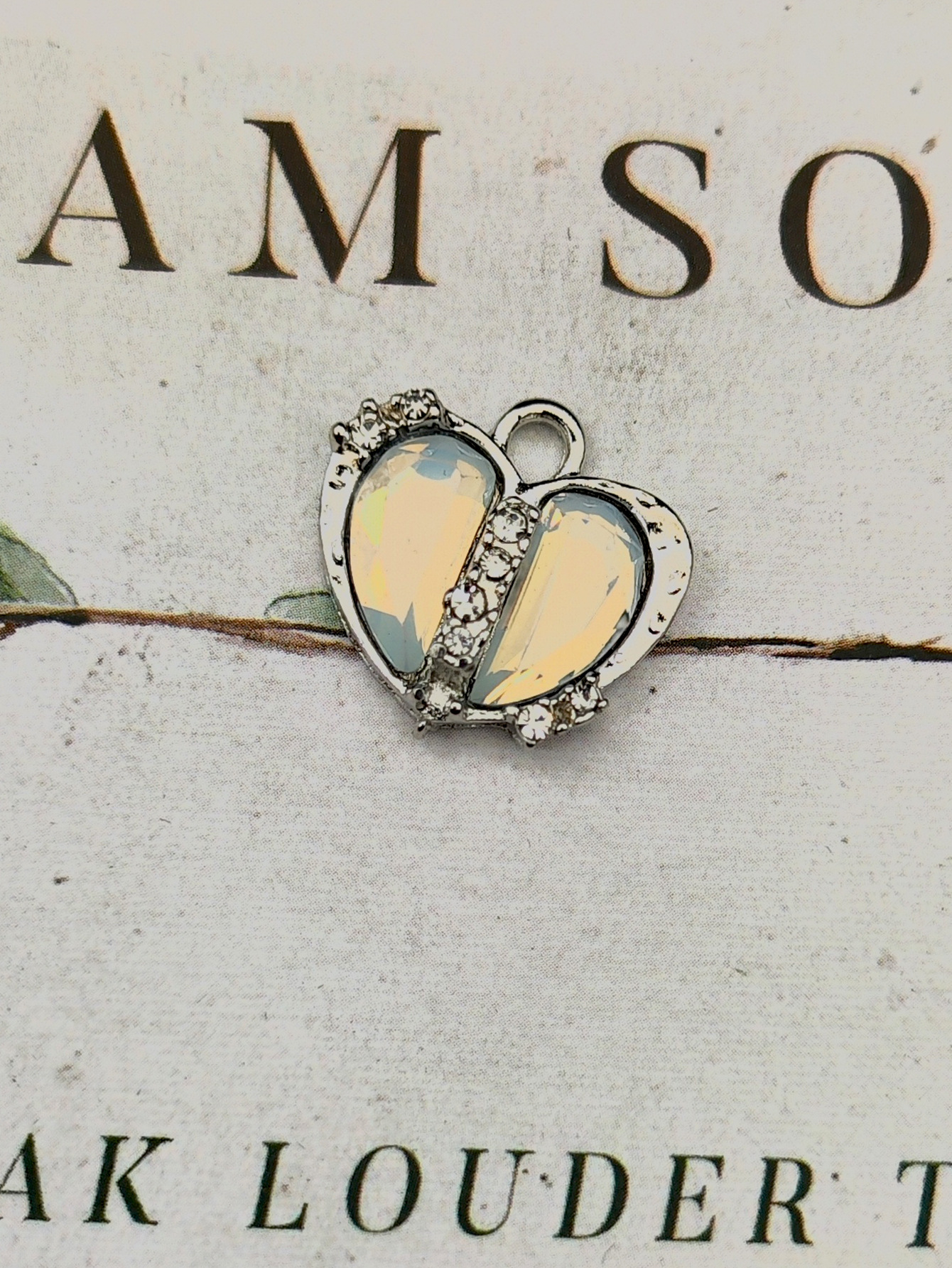 个性炫酷时尚爱心吊坠挂件饰品配件褶皱耳钉爱心耳饰心形耳环复古详情5