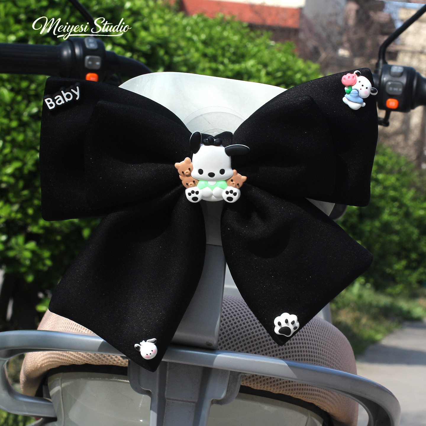 Nuevo 2026 coche eléctrico arco decoración accesorios pequeños accesorios de la batería de la cola de los accesorios adornos de la cola lindos