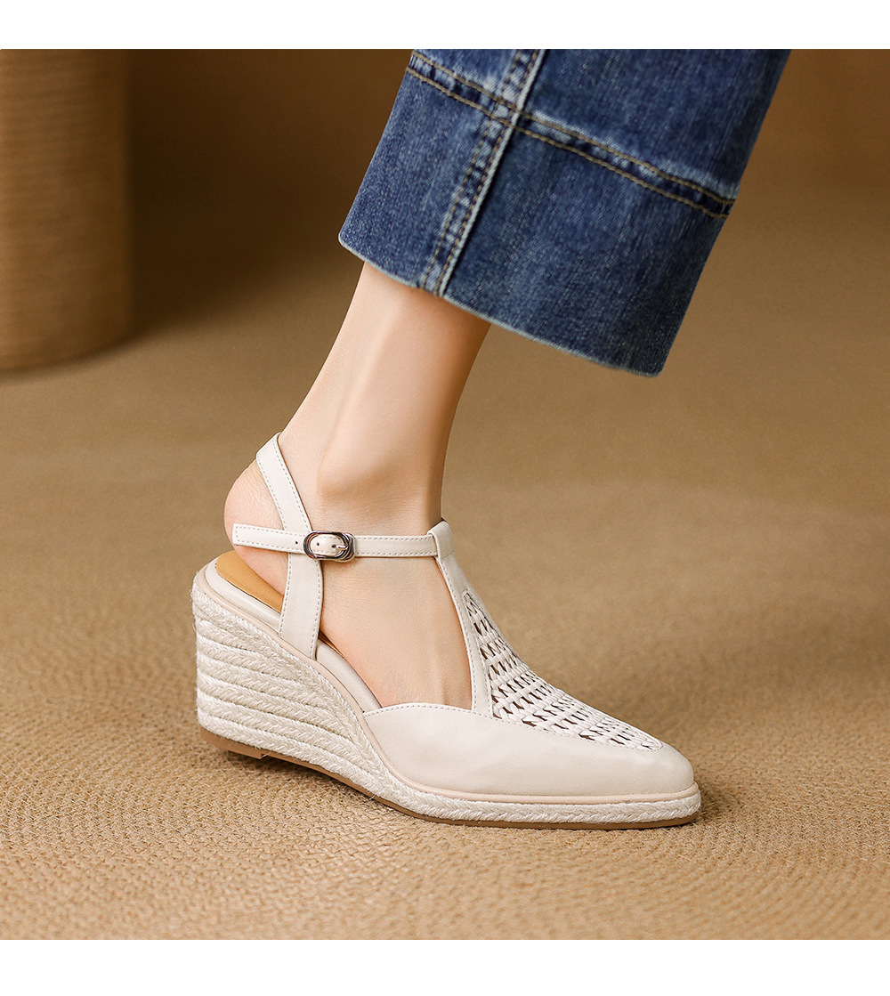 Sandal cao gót nữ hở mũi đế xuồng đan rơm, quai chữ T kiểu La Mã, gót 7.5 cm — màu trắng ngà, bạc chi tiết 6