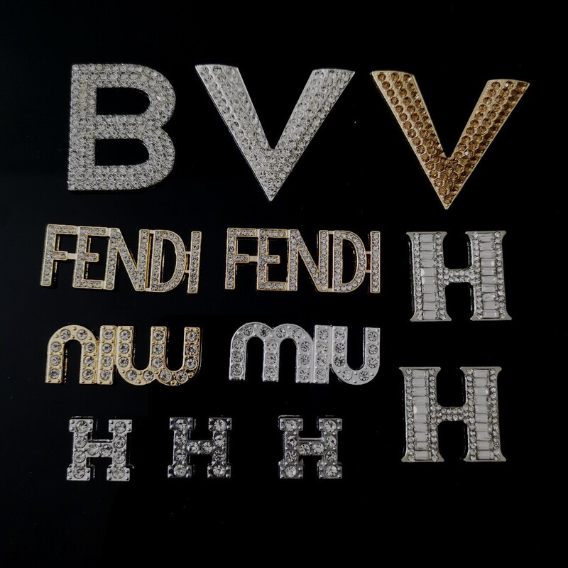 Internet Celebrity Versatile Full Diamond Alloy Electroplated Letter Phone Case Beauty Accessories Tassel Pendant Shoe Material Wholesale