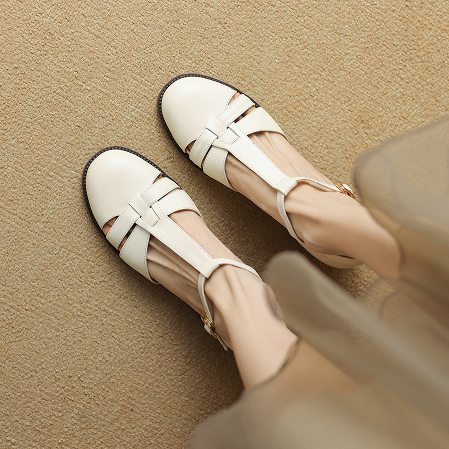 Sandal nữ quai ngang gót vuông mũi tròn bít kiểu dệt vintage — màu nâu