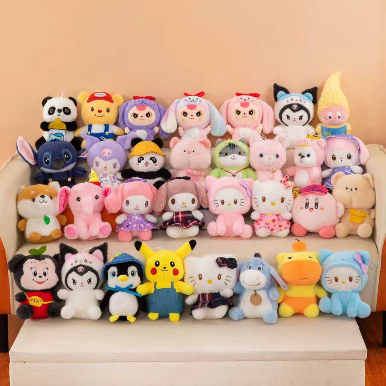 Wholesale Claw Machine Dolls, Wedding Favors, Large and Small Hanging Ornaments, Mixed Plush Toys